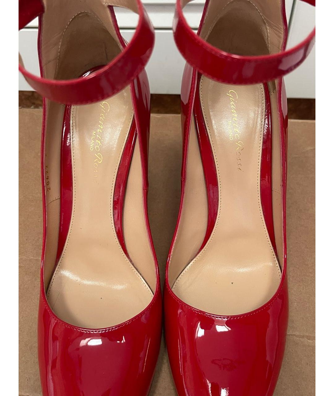 GIANVITO ROSSI Красные туфли из лакированной кожи, фото 5