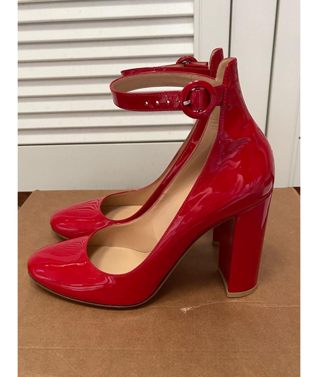 GIANVITO ROSSI Красные туфли из лакированной кожи, фото 3