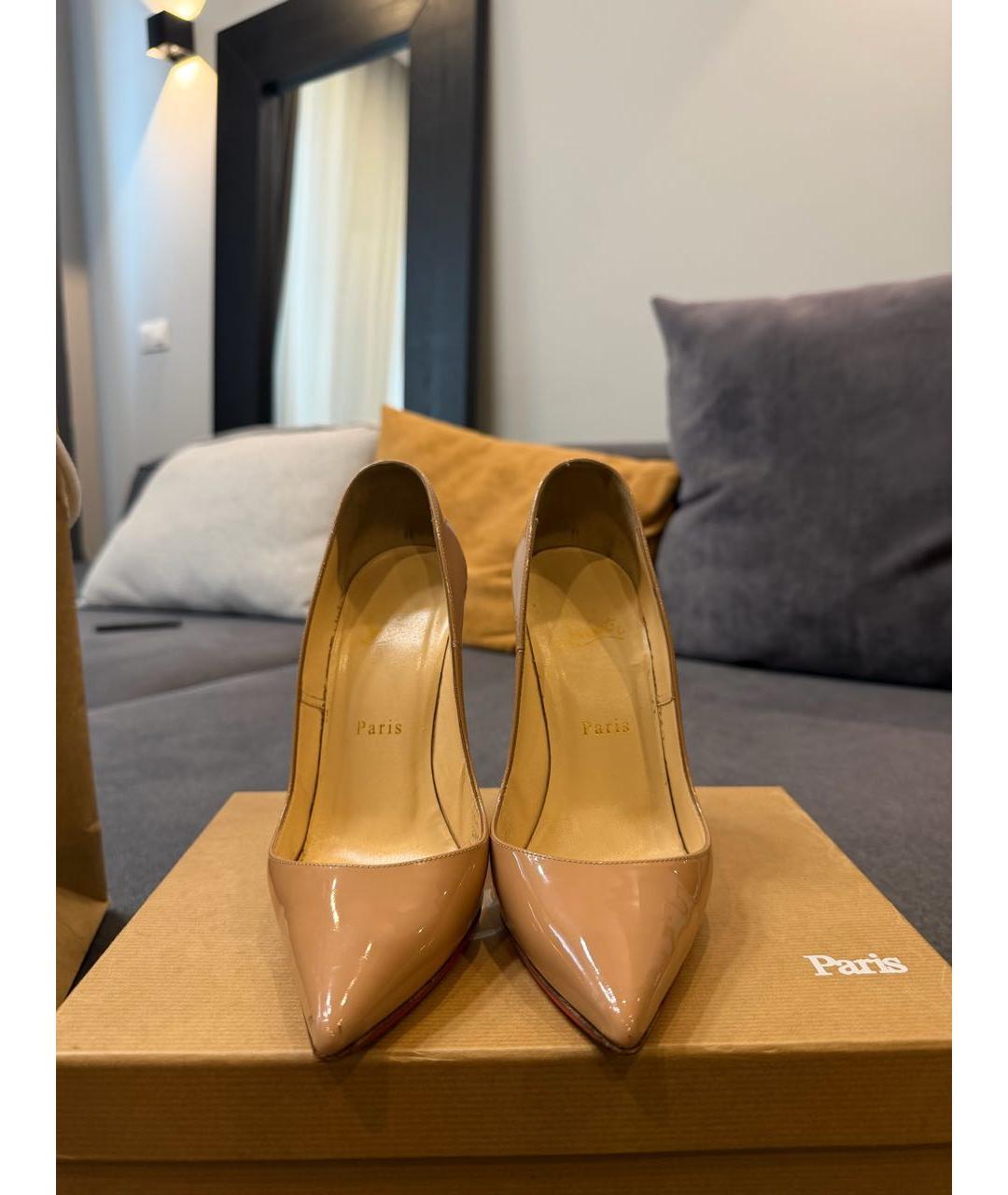 CHRISTIAN LOUBOUTIN Бежевые кожаные туфли, фото 2