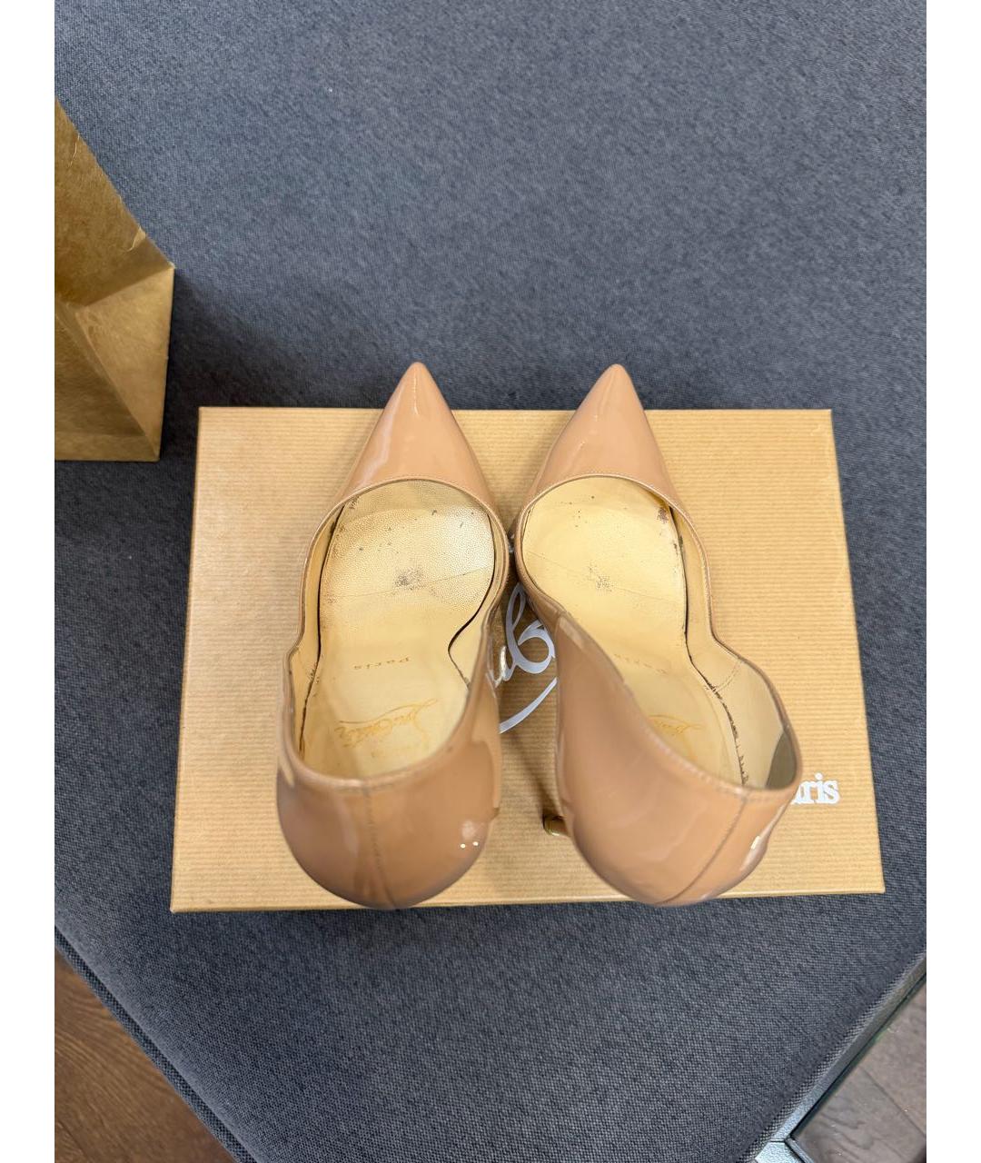 CHRISTIAN LOUBOUTIN Бежевые кожаные туфли, фото 3