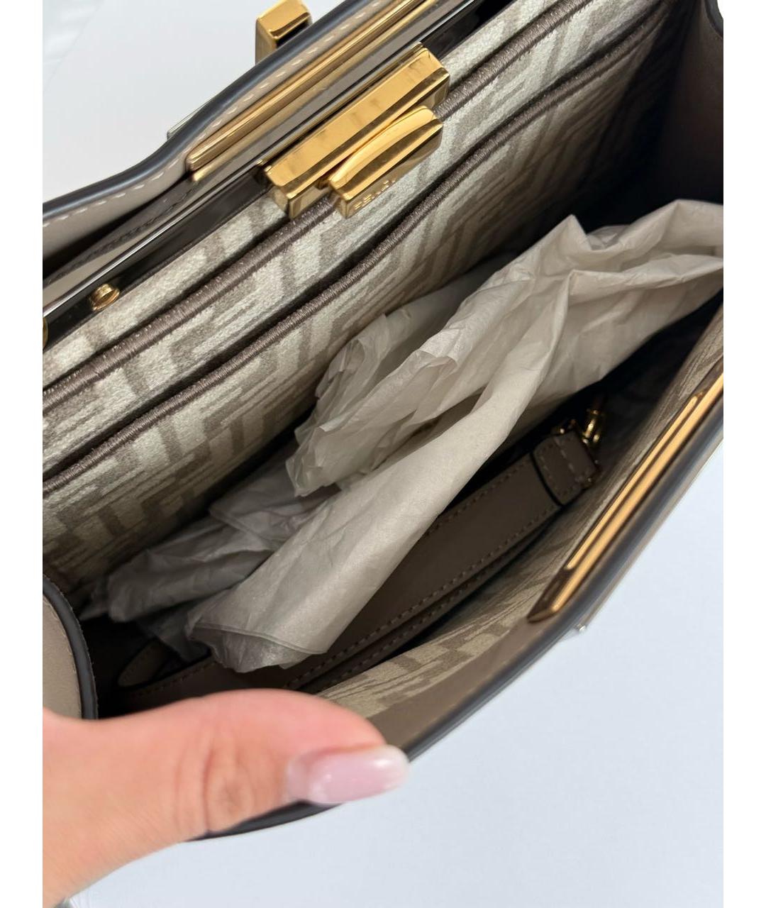 FENDI Кожаная сумка с короткими ручками, фото 8