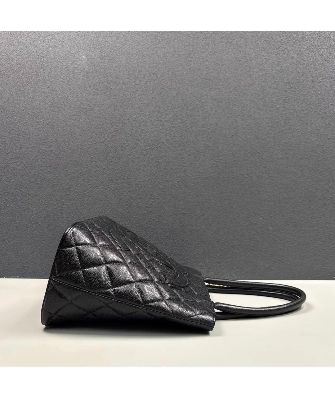 CHANEL Черная кожаная сумка тоут, фото 4