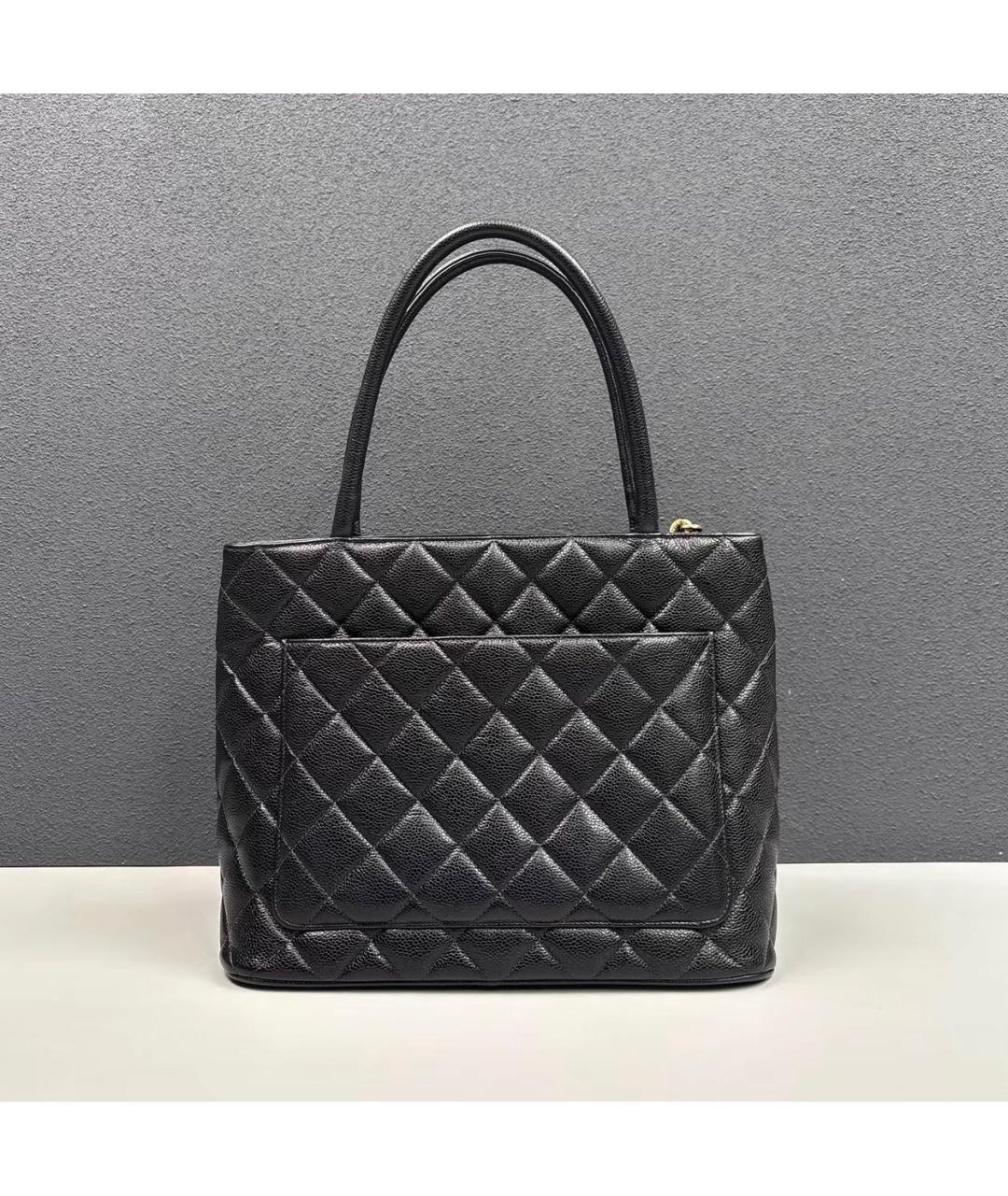 CHANEL Черная кожаная сумка тоут, фото 2