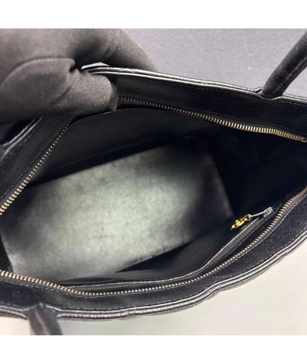 CHANEL Черная кожаная сумка тоут, фото 7