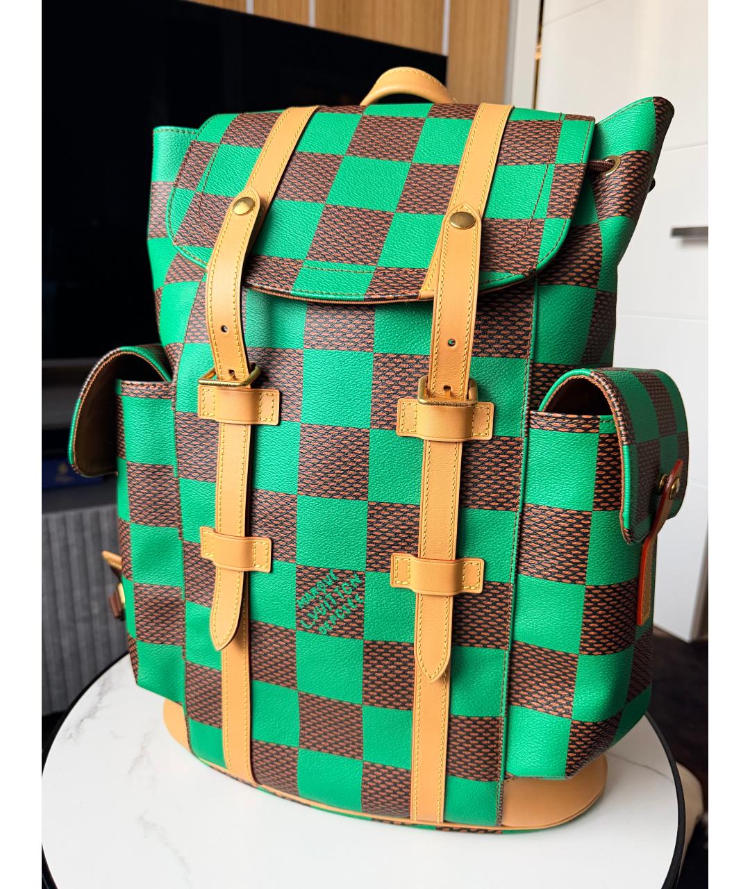 LOUIS VUITTON Зеленый кожаный рюкзак, фото 8