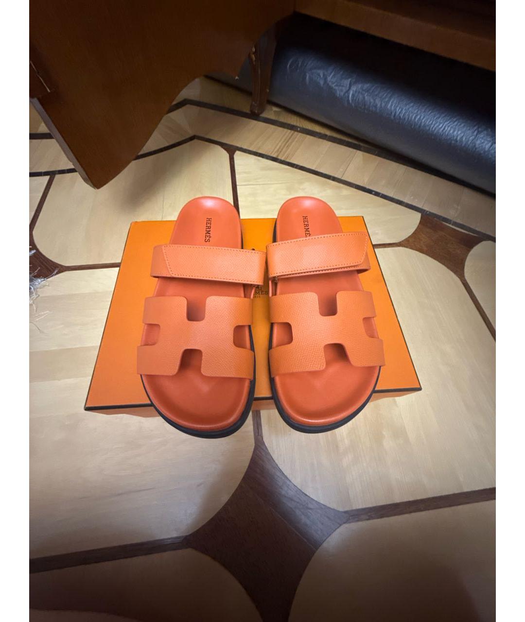HERMES Оранжевое кожаные шлепанцы, фото 2