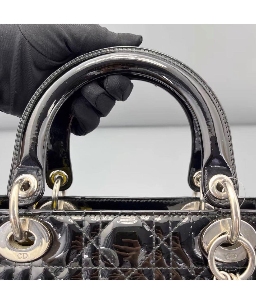 CHRISTIAN DIOR Черная сумка с короткими ручками из лакированной кожи, фото 4