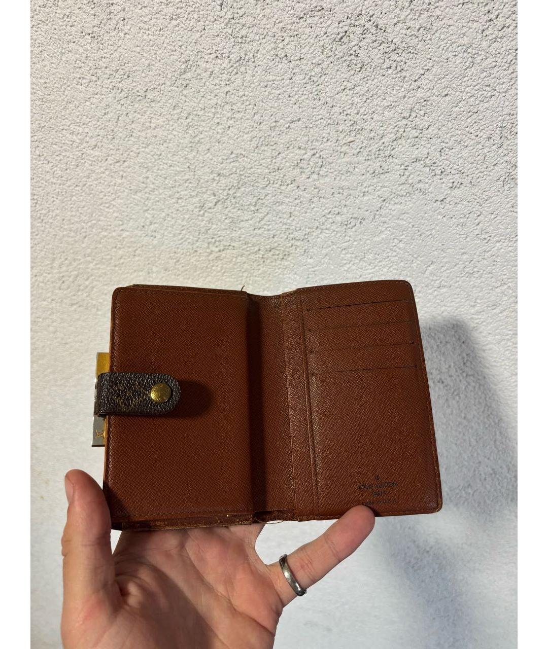 LOUIS VUITTON Коричневый кожаный кошелек, фото 3