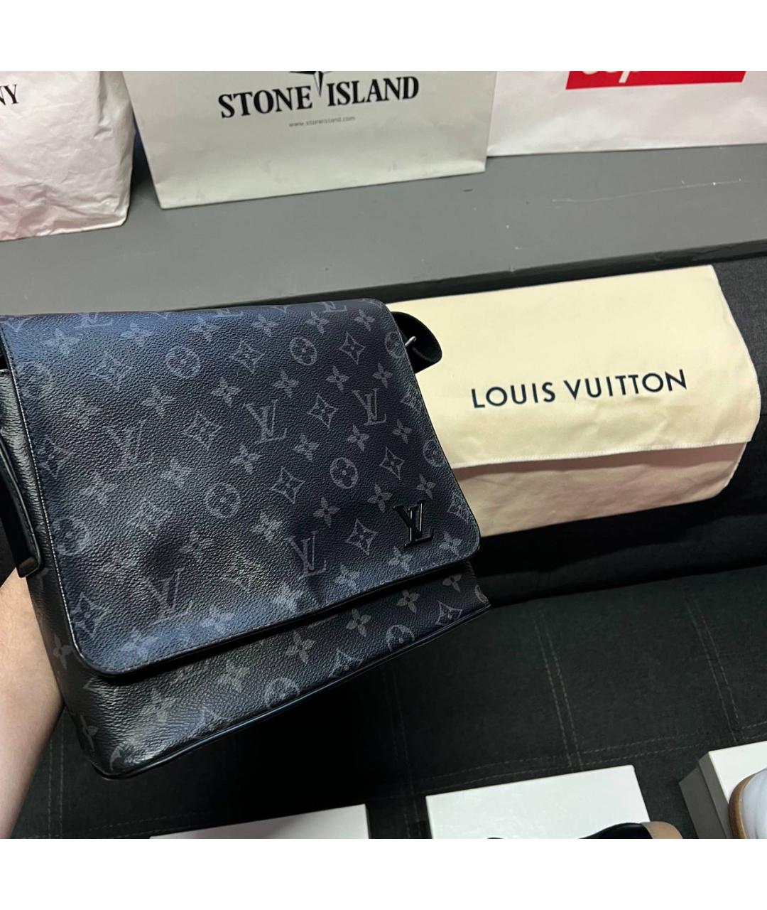 LOUIS VUITTON Черная кожаная сумка на плечо, фото 5