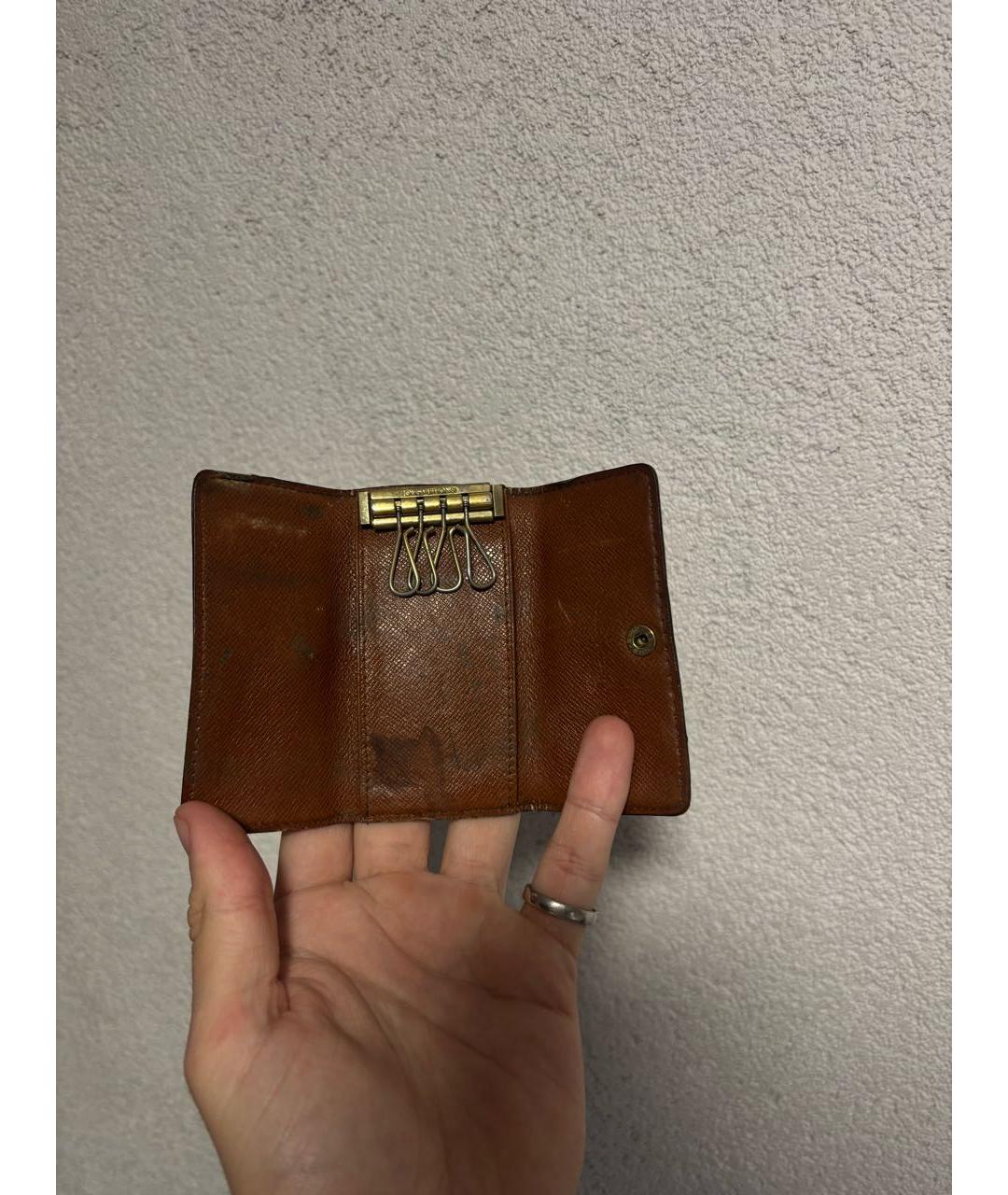 LOUIS VUITTON Коричневая ключница, фото 2