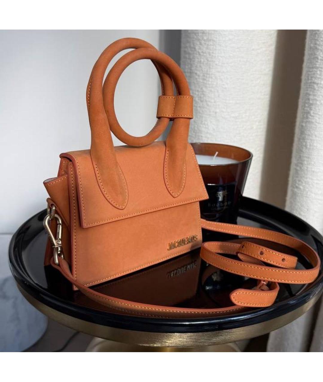 JACQUEMUS Оранжевая замшевая сумка с короткими ручками, фото 4