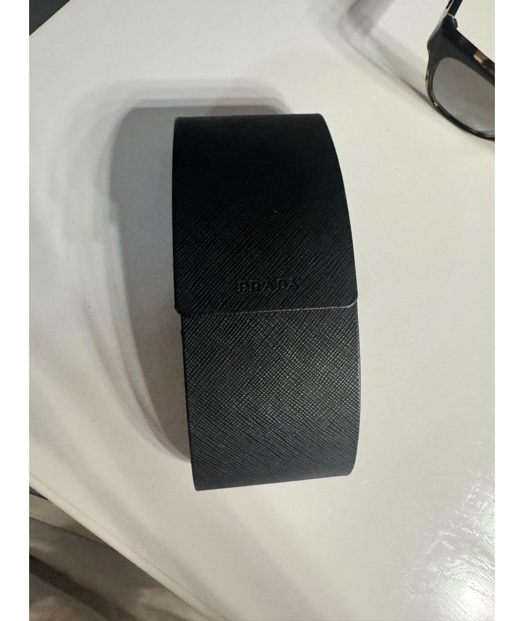 PRADA Черные пластиковые солнцезащитные очки, фото 4