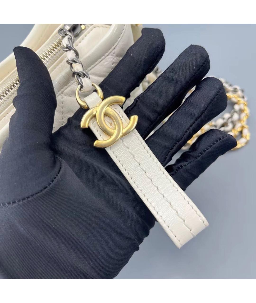 CHANEL Белая кожаная сумка через плечо, фото 6