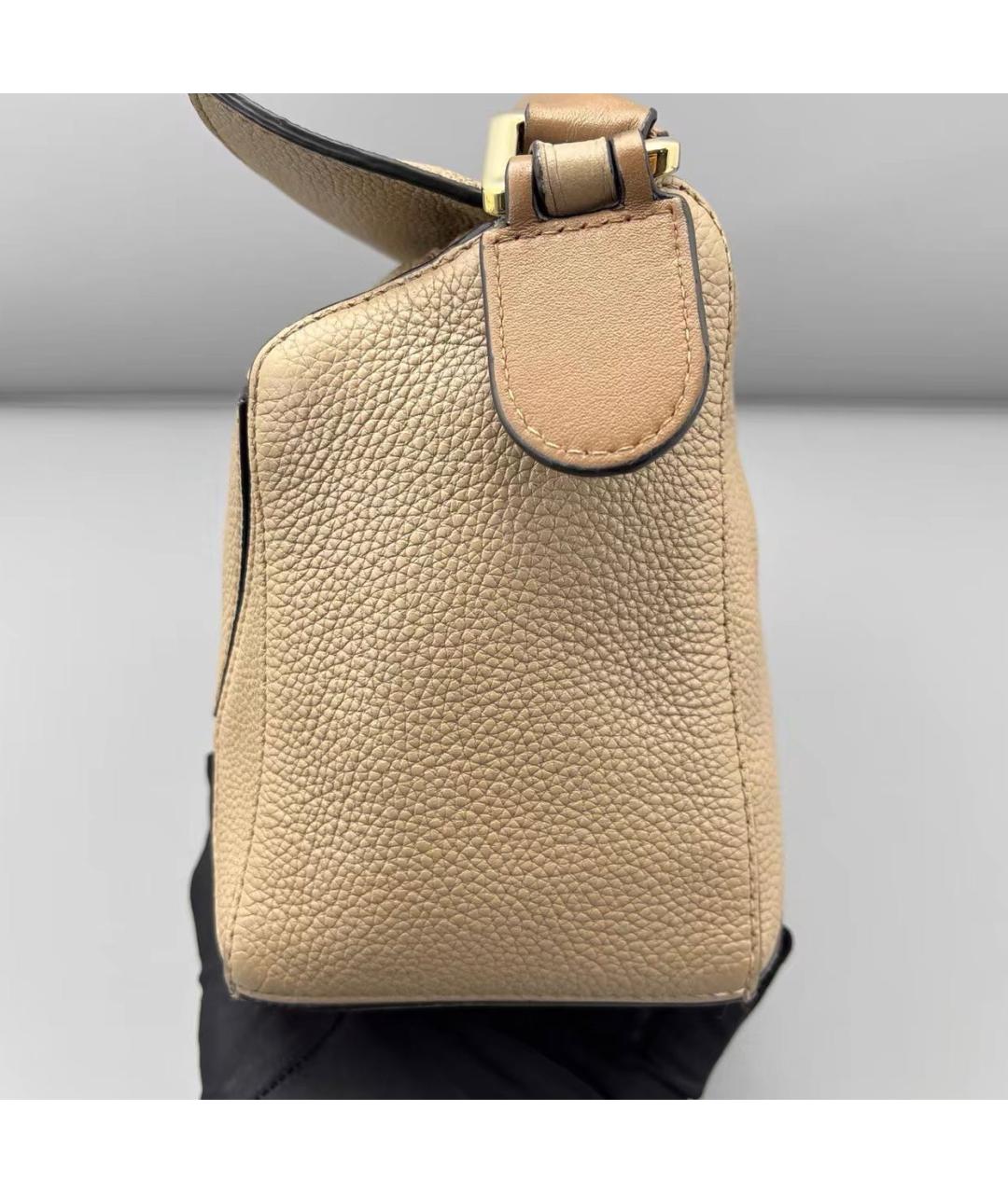 LOEWE Бежевая кожаная сумка с короткими ручками, фото 3