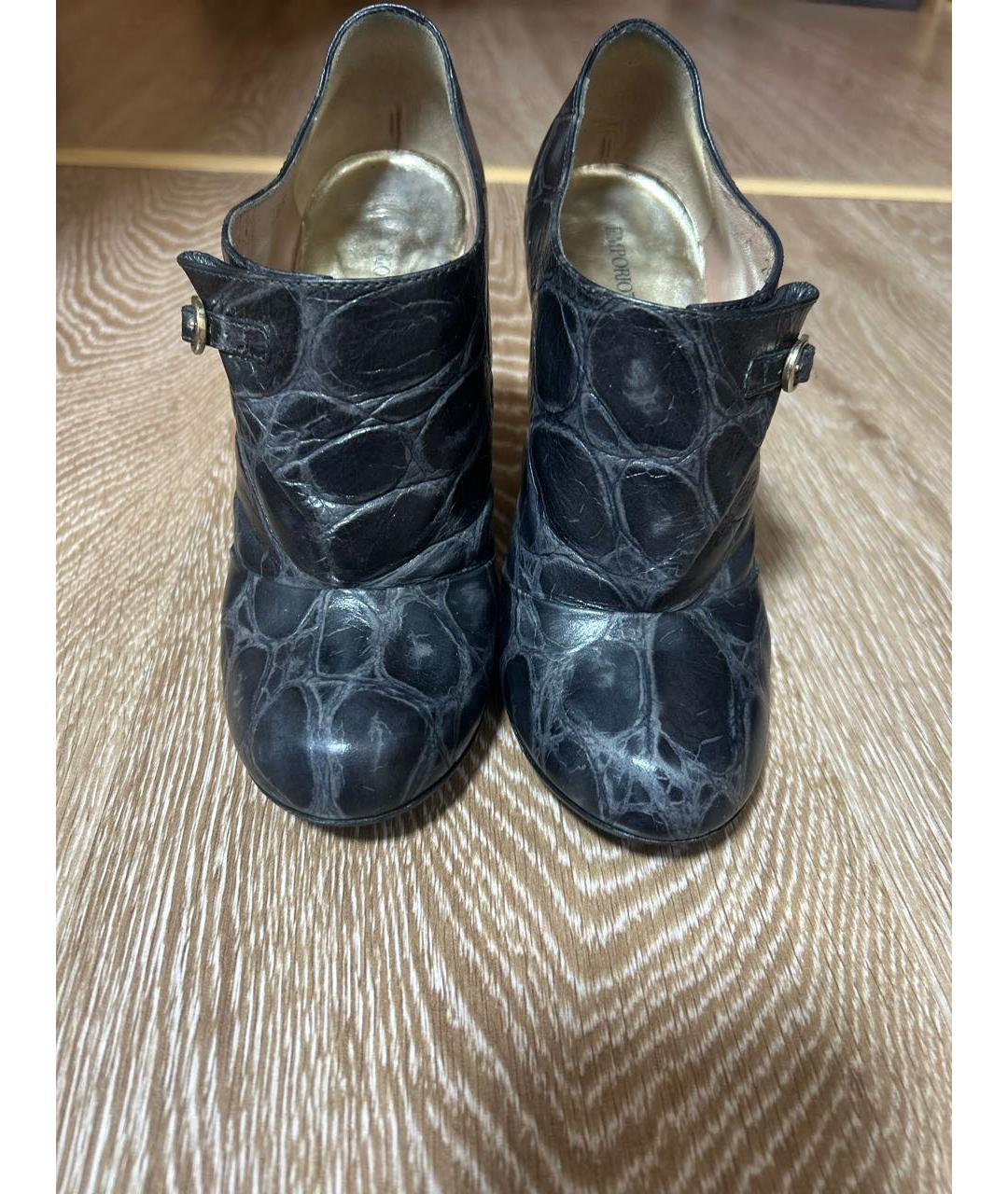 EMPORIO ARMANI Серые ботильоны из лакированной кожи, фото 2