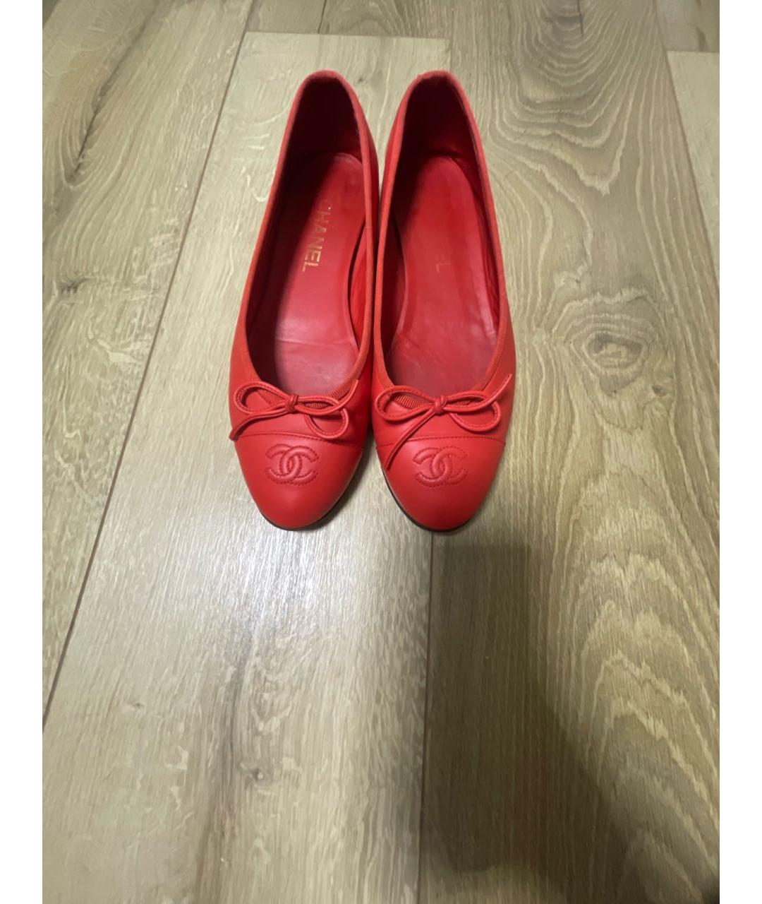 CHANEL Коралловые кожаные балетки, фото 2