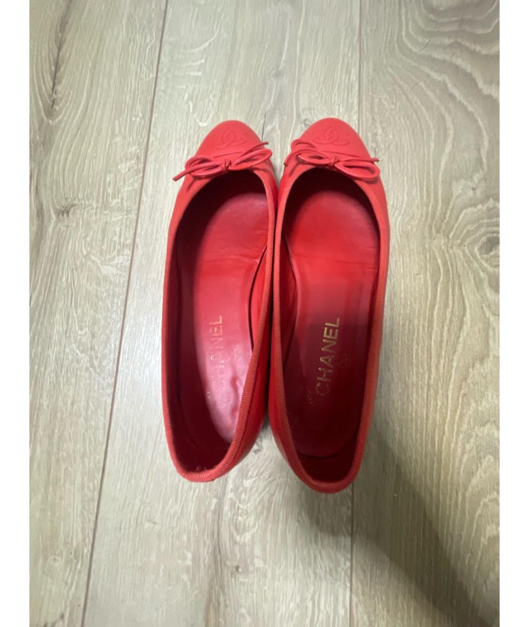 CHANEL Коралловые кожаные балетки, фото 3