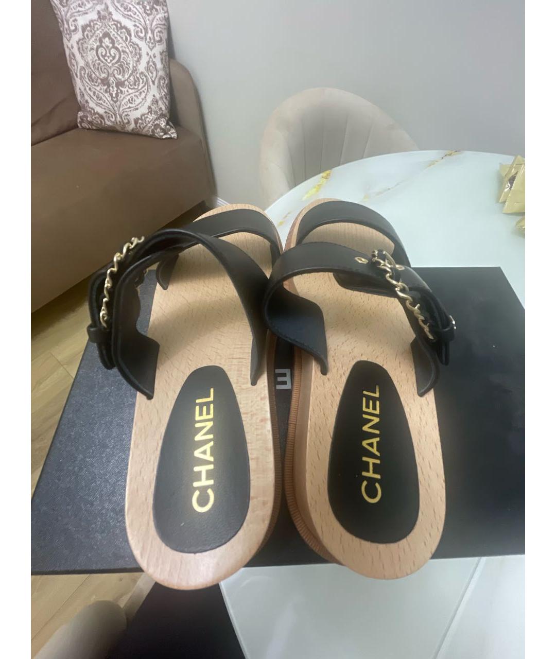 CHANEL Черные кожаные сандалии, фото 4