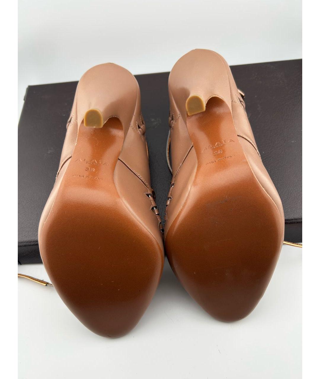ALAIA Бежевые кожаные туфли, фото 6