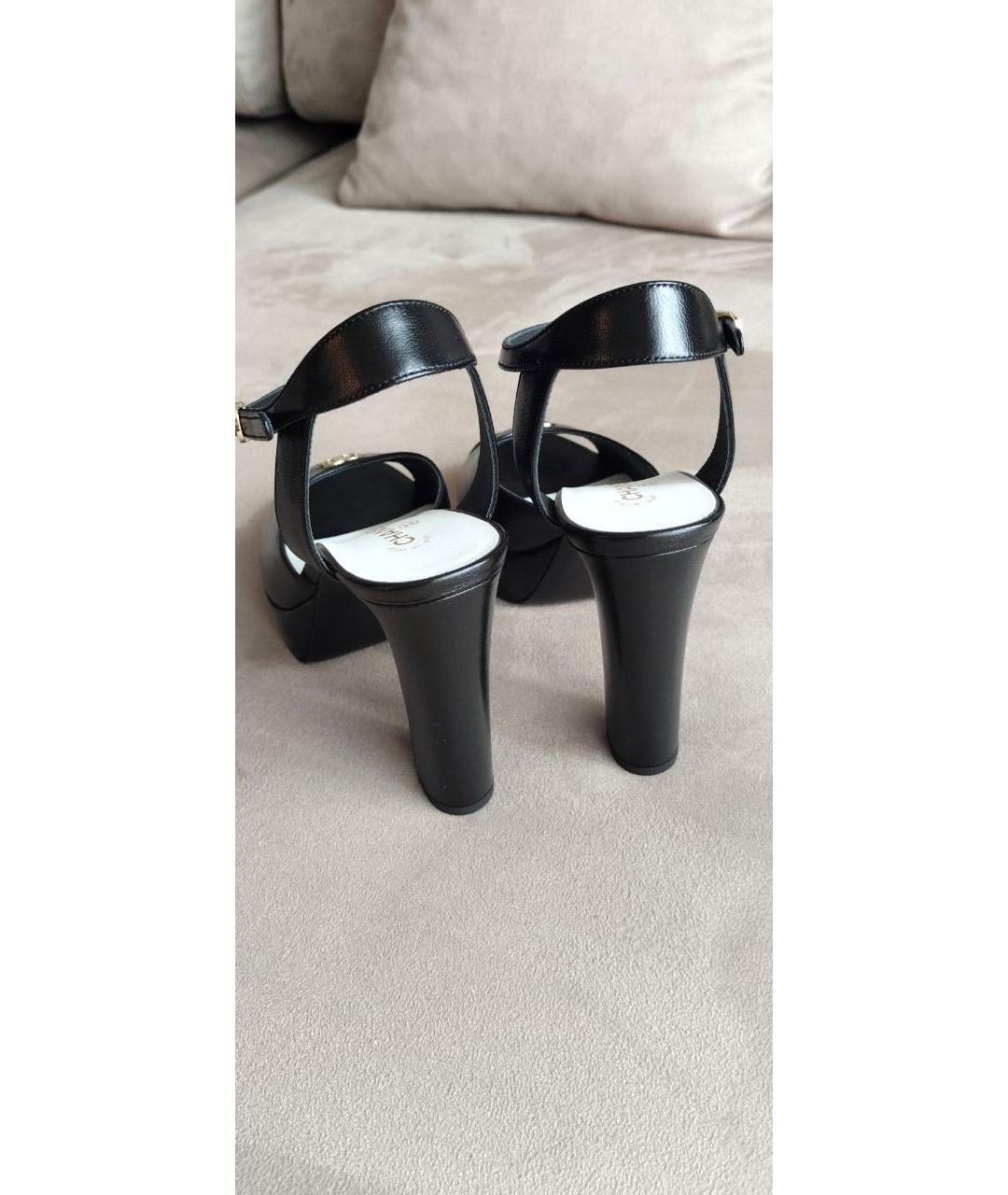 CHANEL Черные кожаные босоножки, фото 4