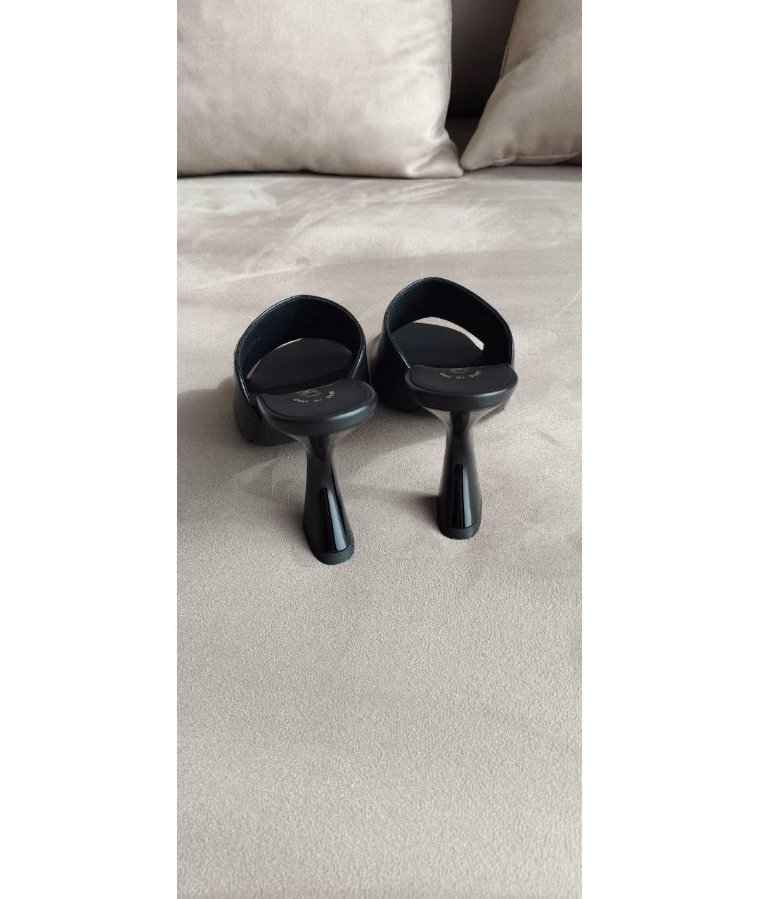 CHANEL Черные кожаные мюли, фото 5