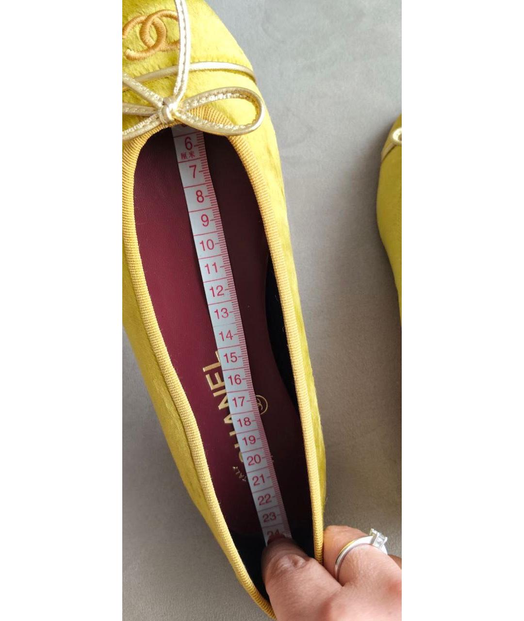 CHANEL Горчичные бархатные балетки, фото 8