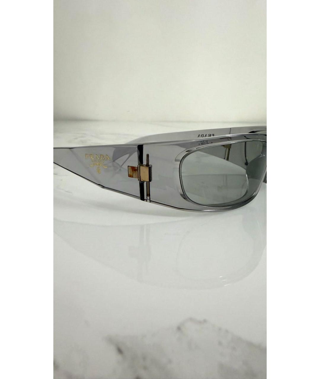 PRADA Серые пластиковые солнцезащитные очки, фото 3
