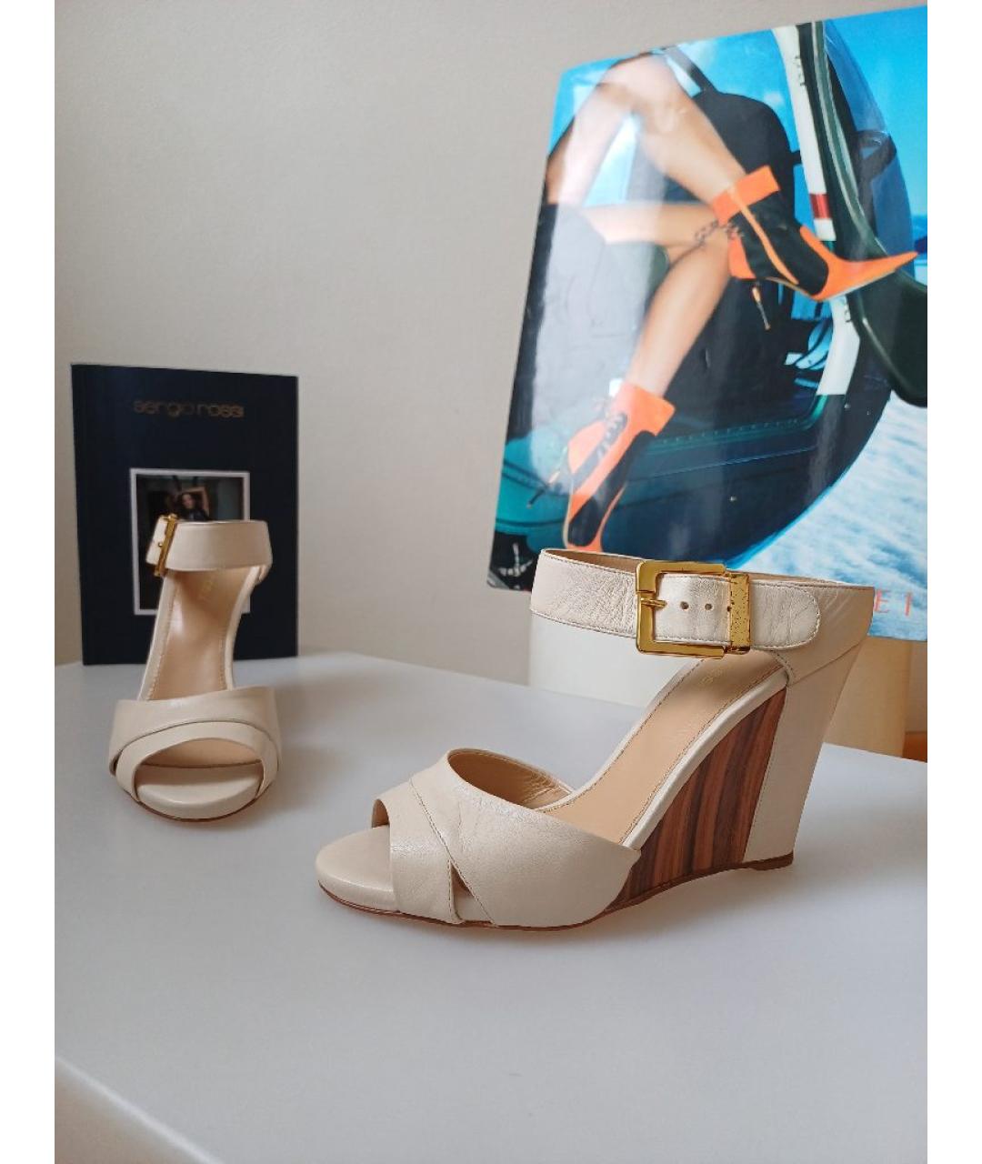 SERGIO ROSSI Бежевые кожаные босоножки, фото 4