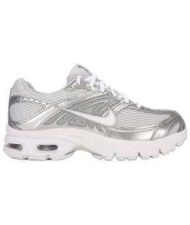 NIKE Кроссовки