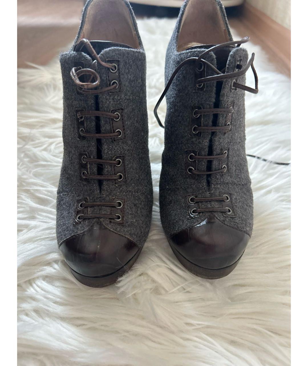 EMPORIO ARMANI Серые текстильные ботильоны, фото 2