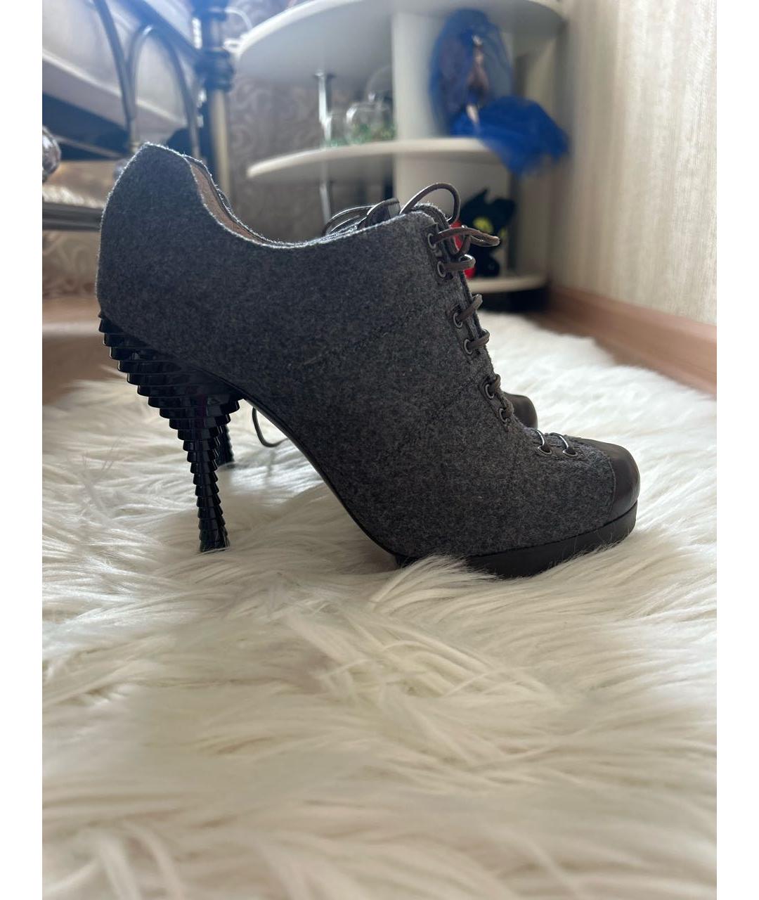 EMPORIO ARMANI Серые текстильные ботильоны, фото 5