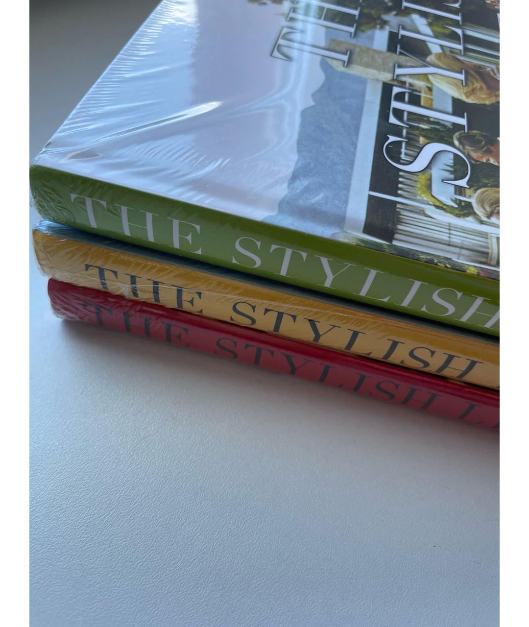 THAMES & HUDSON Книга, фото 3