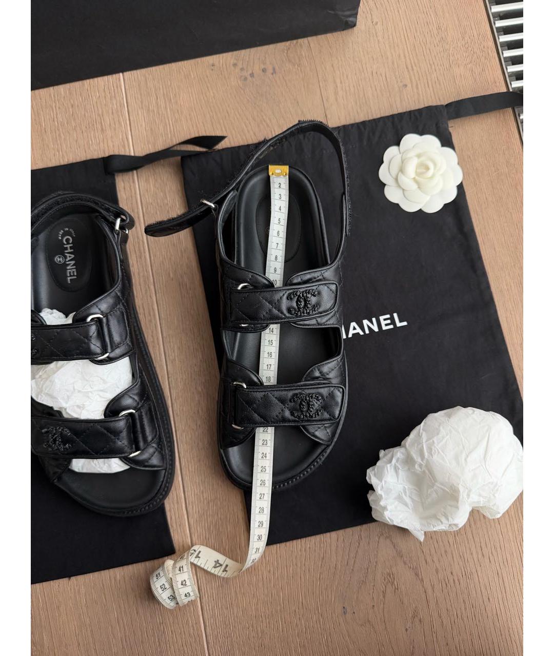 CHANEL Черные кожаные сандалии, фото 5