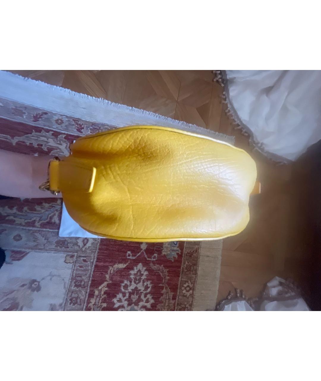 BURBERRY Желтая кожаная сумка с короткими ручками, фото 6