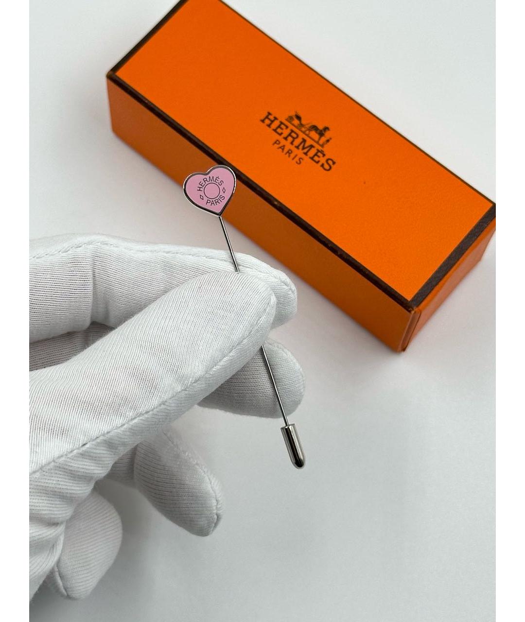 HERMES Розовая металлическая булавка / брошь, фото 3