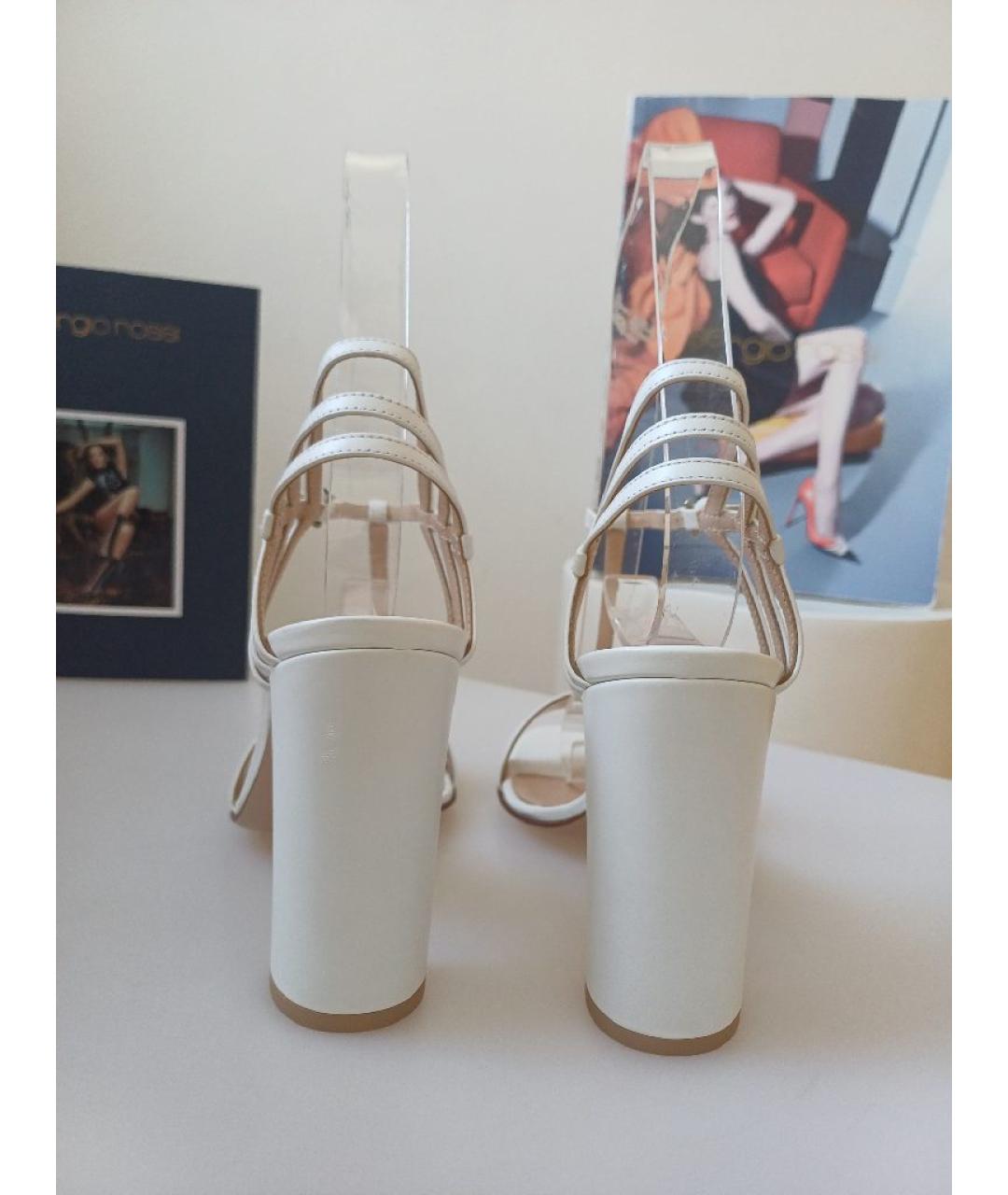 GIANVITO ROSSI Белые кожаные босоножки, фото 8