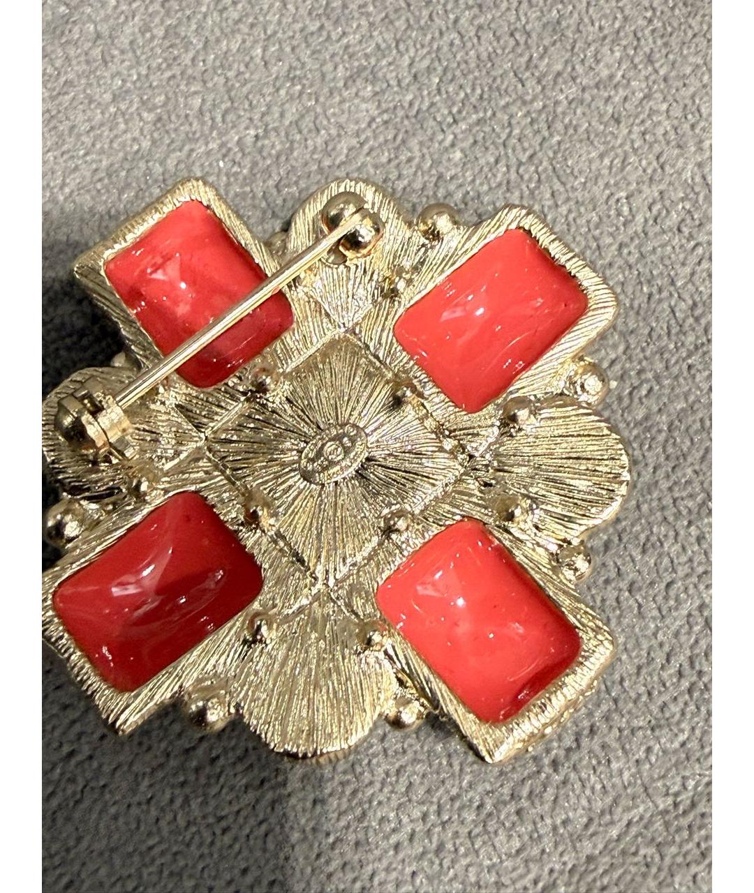CHANEL Коралловая металлическая булавка / брошь, фото 3