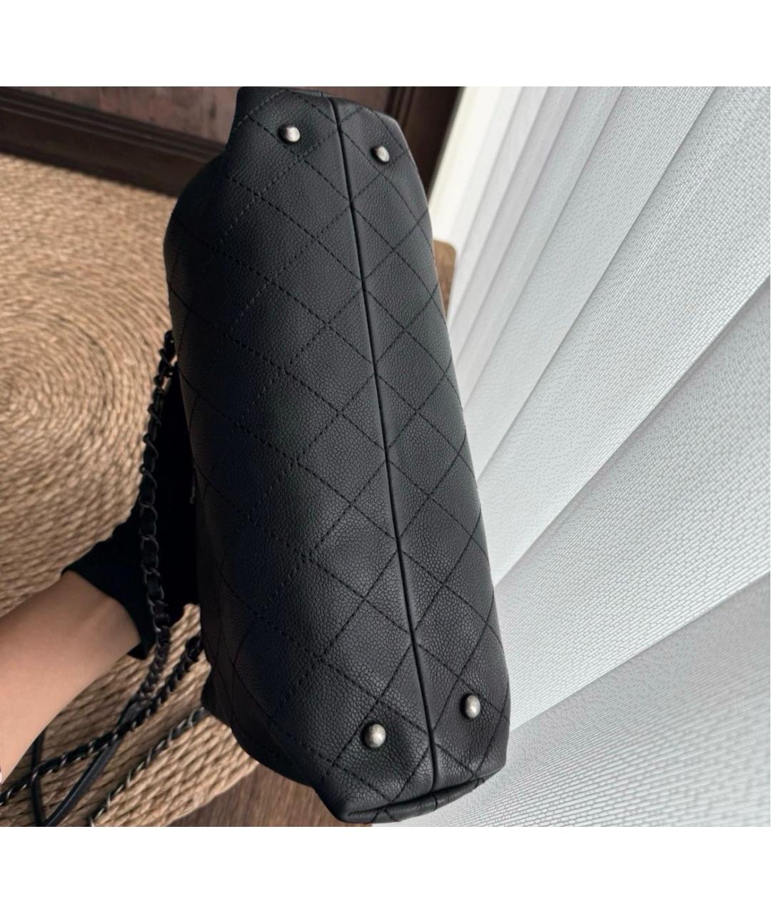 CHANEL Черная кожаная сумка тоут, фото 2
