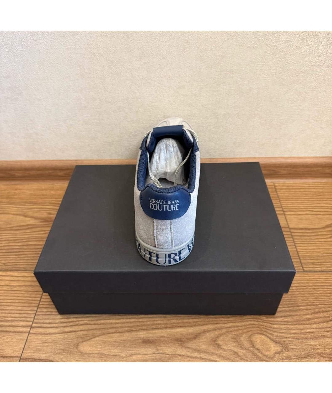 VERSACE JEANS COUTURE Серые замшевые низкие кроссовки / кеды, фото 5