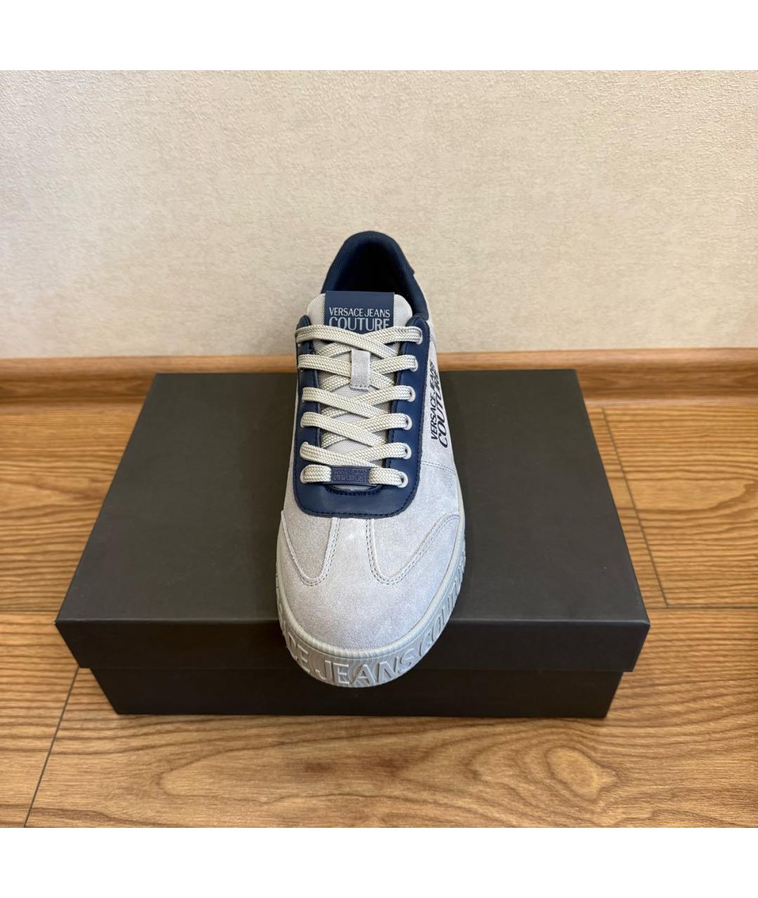 VERSACE JEANS COUTURE Серые замшевые низкие кроссовки / кеды, фото 3