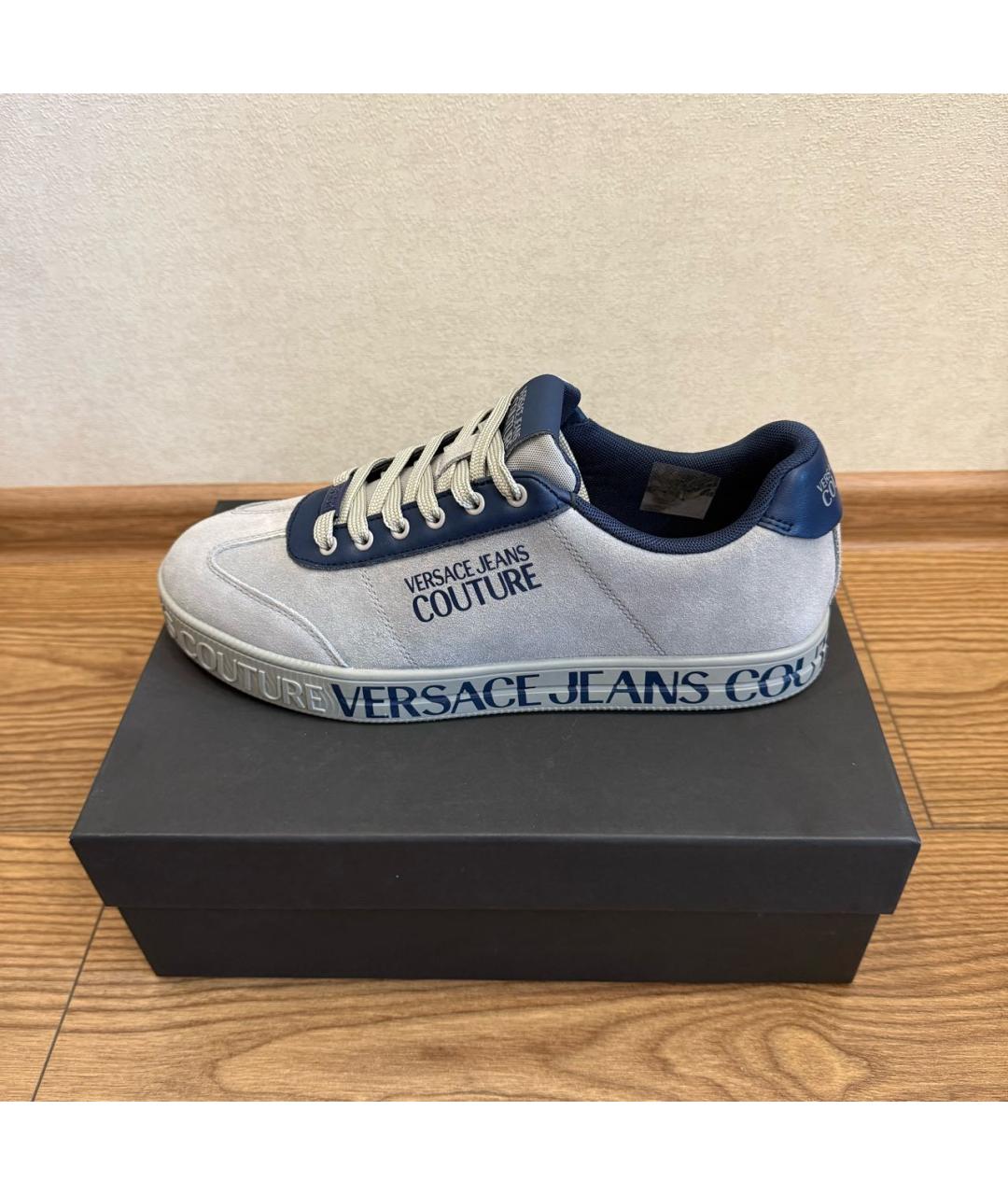 VERSACE JEANS COUTURE Серые замшевые низкие кроссовки / кеды, фото 2