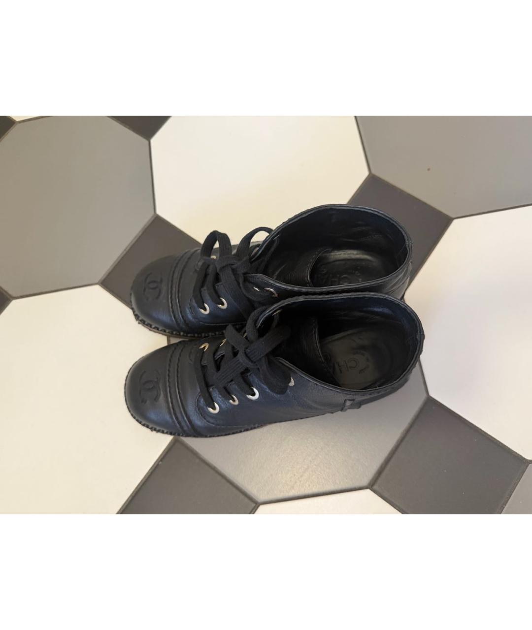 CHANEL Черные кожаные ботинки, фото 3