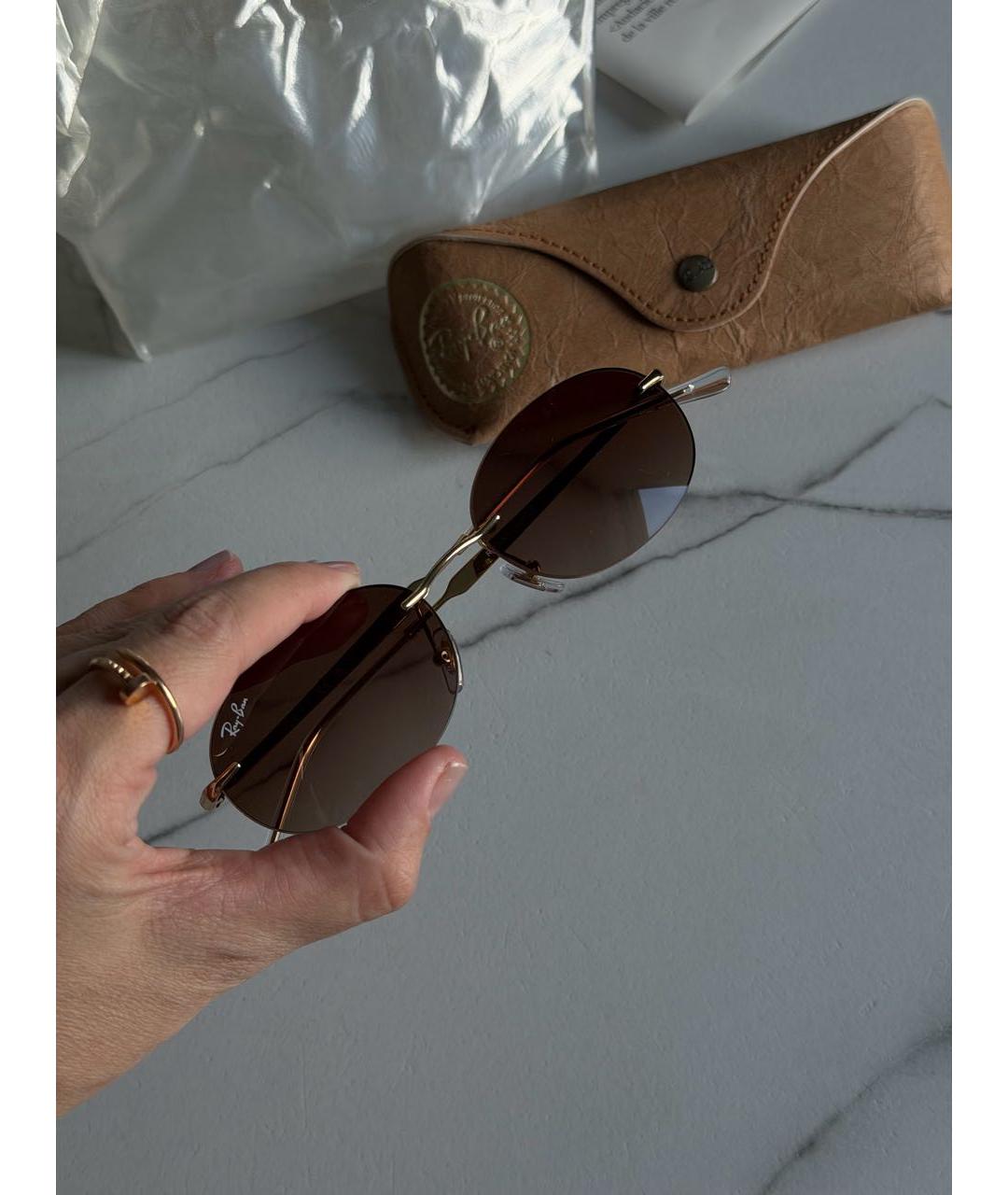 RAY BAN Коричневые металлические солнцезащитные очки, фото 2