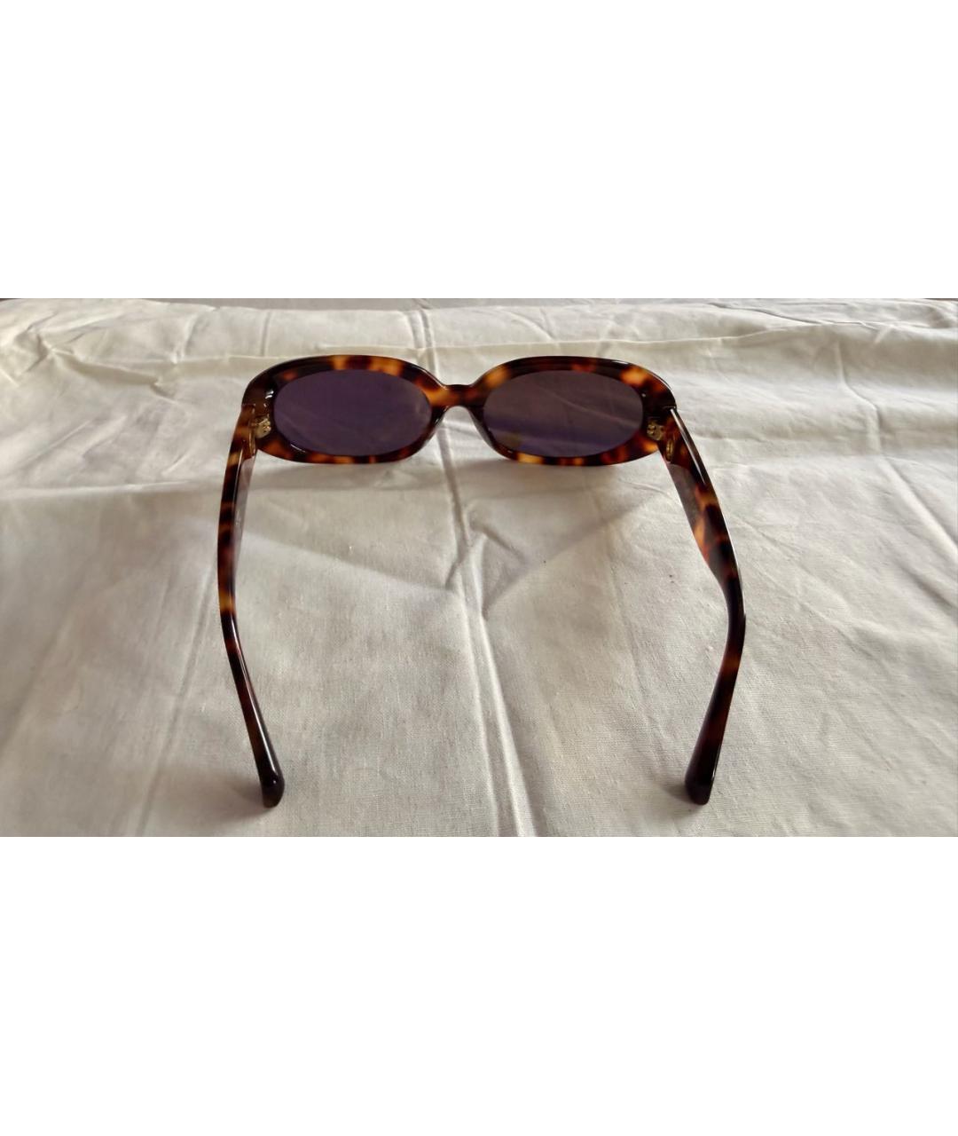 LINDA FARROW Коричневые пластиковые солнцезащитные очки, фото 3