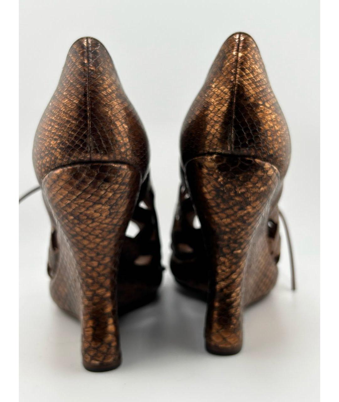 BOTTEGA VENETA Коричневые кожаные босоножки, фото 4