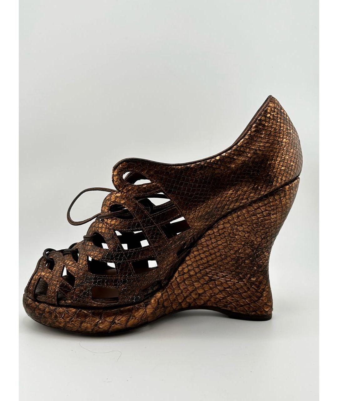 BOTTEGA VENETA Коричневые кожаные босоножки, фото 9