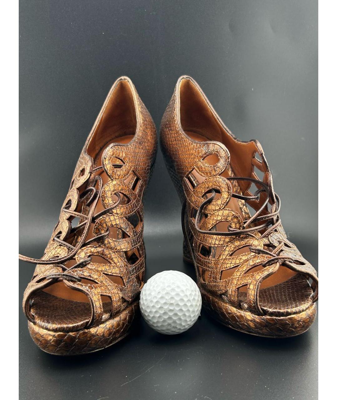 BOTTEGA VENETA Коричневые кожаные босоножки, фото 7