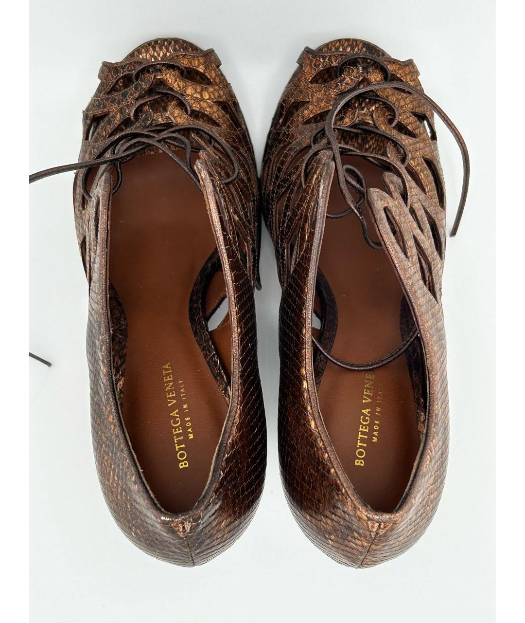 BOTTEGA VENETA Коричневые кожаные босоножки, фото 3