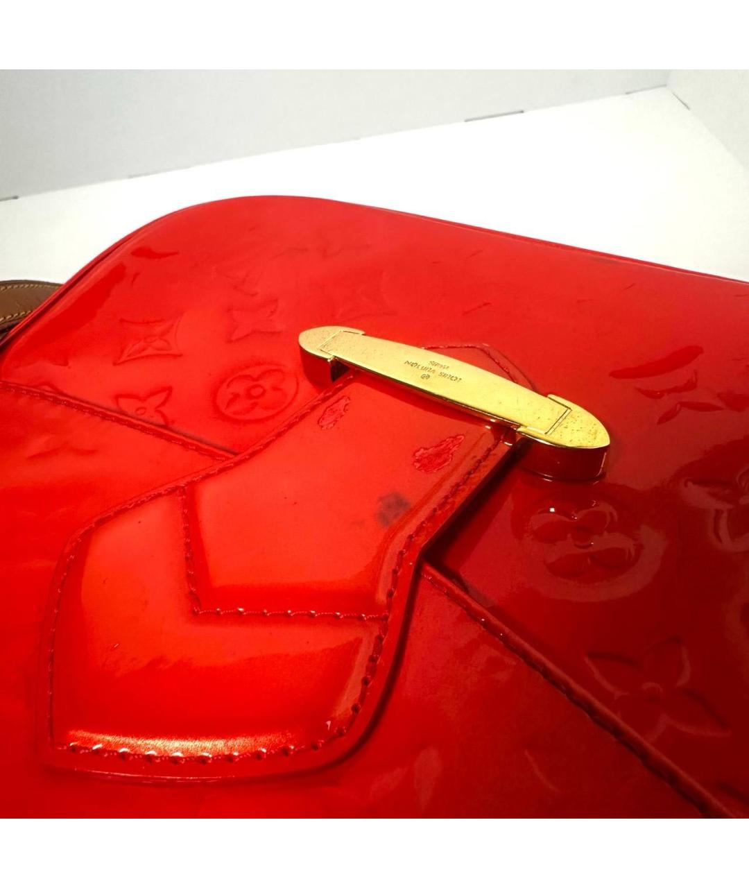 LOUIS VUITTON Красная сумка через плечо из лакированной кожи, фото 7