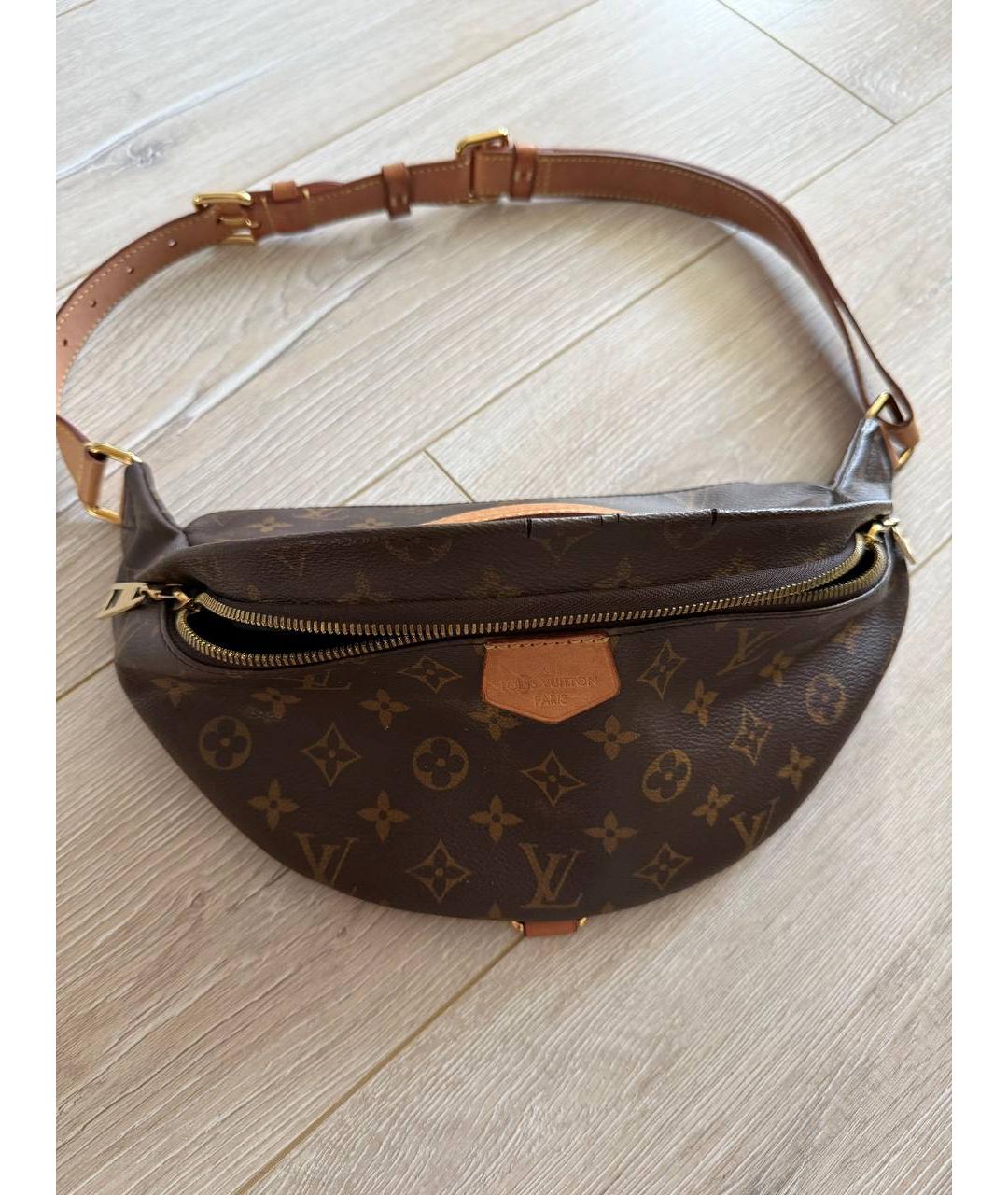 LOUIS VUITTON Коричневая поясная сумка, фото 7